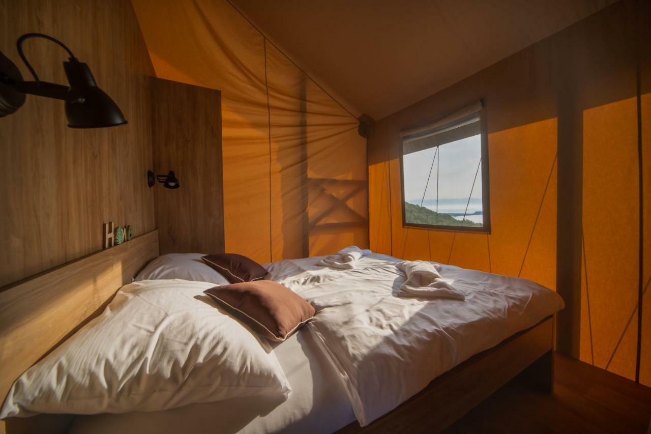 Glamping Tents And Mobile Homes Trasorka Veli Lošinj Zewnętrze zdjęcie